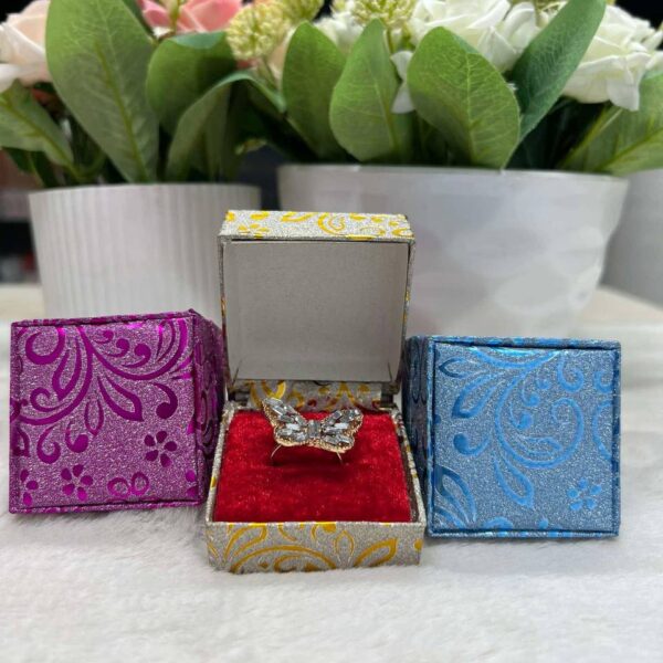 Velvet Finger Ring Box