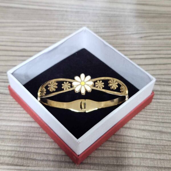 Daisy Flower Braclet